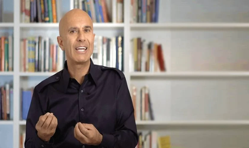 Robin Sharma